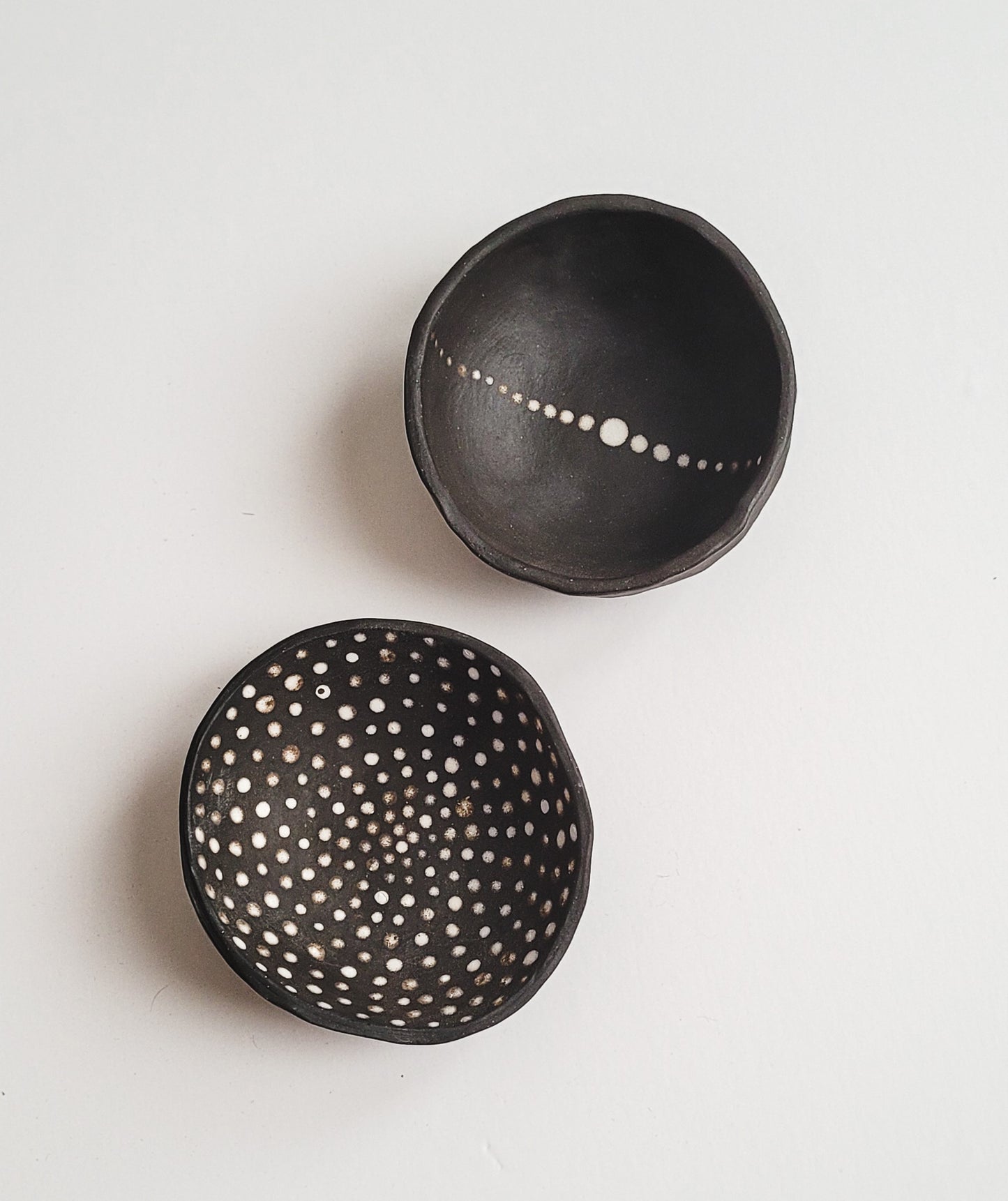 Small Black Clay Nesting Bowls by Jessica Ayala - Set of 2